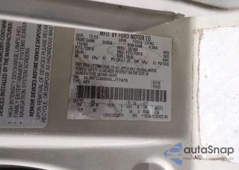 2006 Lincoln Navigator Luxury/Ultimate из США, поврежденный, VIN 5LMFU28586LJ17478